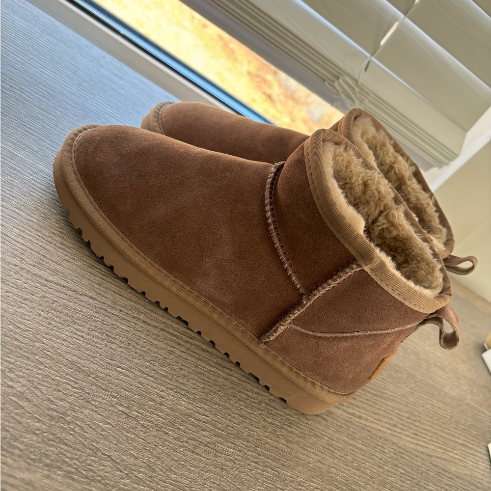 UGG classic ultra mini